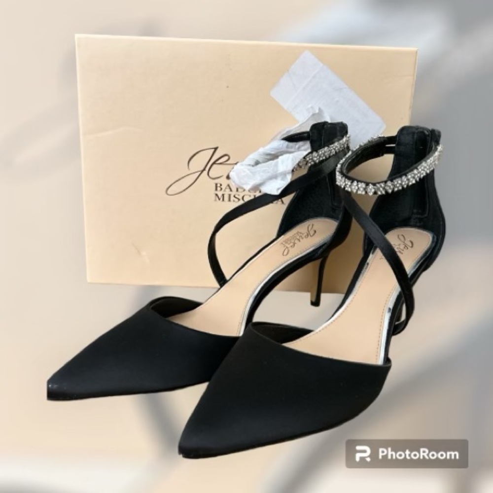 JEWEL BADGLEY MISCHKA Women's Alaia Evening Pump size: 8 color: black